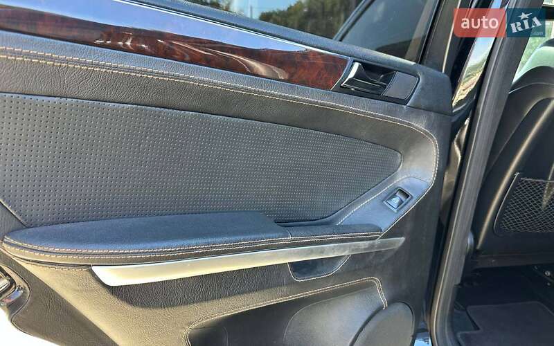 Mercedes-Benz M-Class 2008