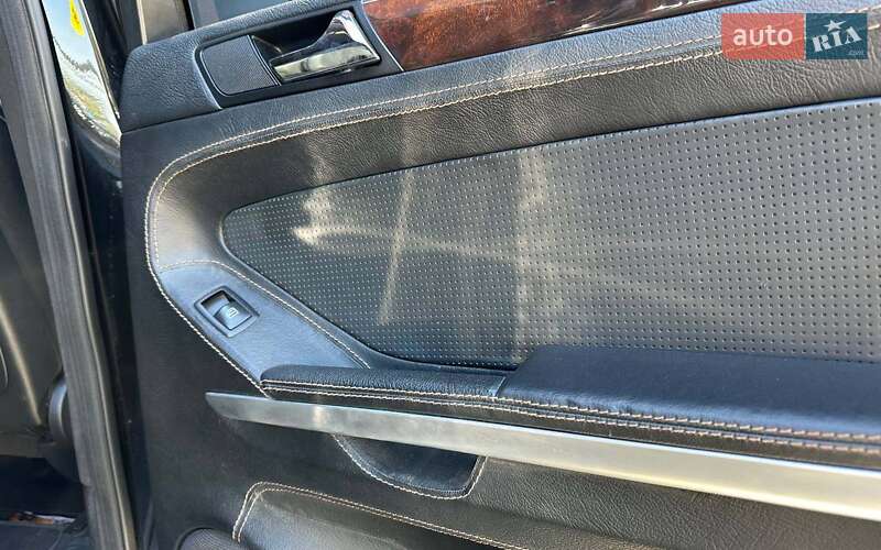 Mercedes-Benz M-Class 2008