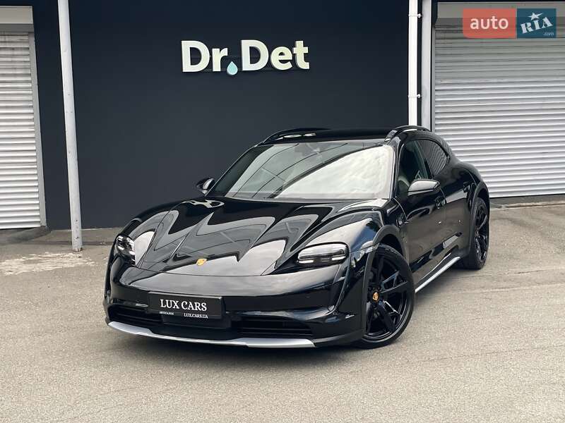 Porsche Taycan Cross Turismo 2023