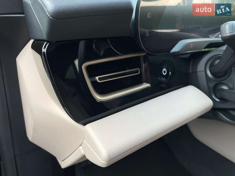 Porsche Taycan Cross Turismo 2023