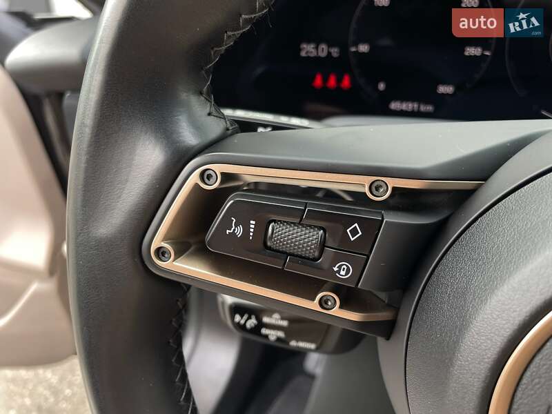 Porsche Taycan Cross Turismo 2023