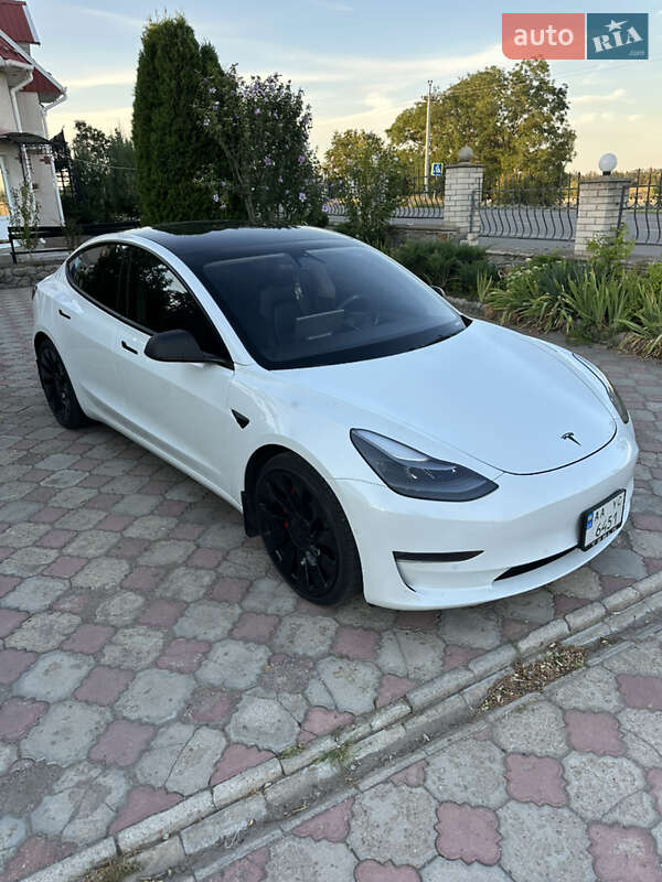 Tesla Model 3 2021