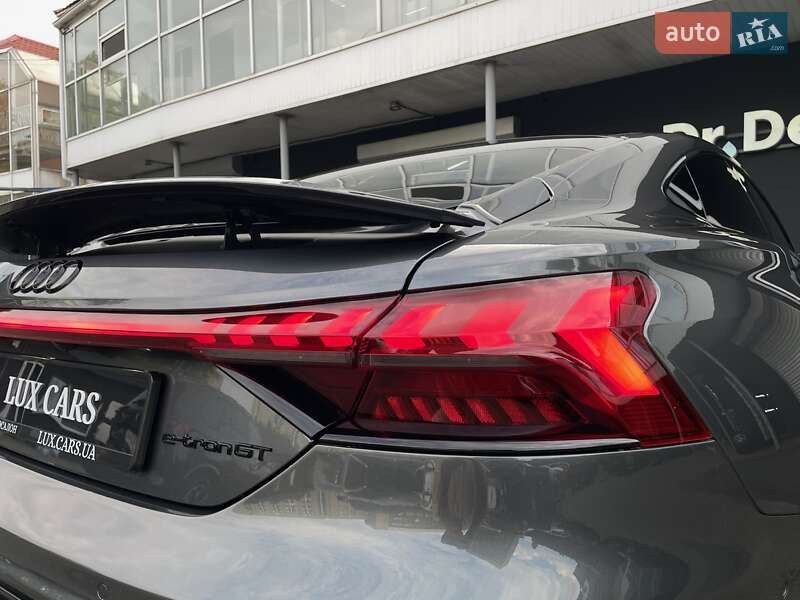 Audi RS e-tron GT 2022