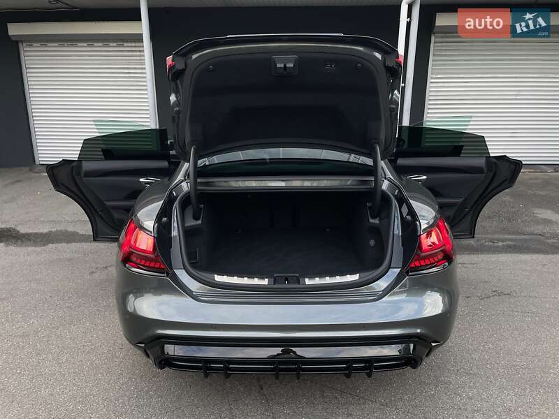 Audi RS e-tron GT 2022