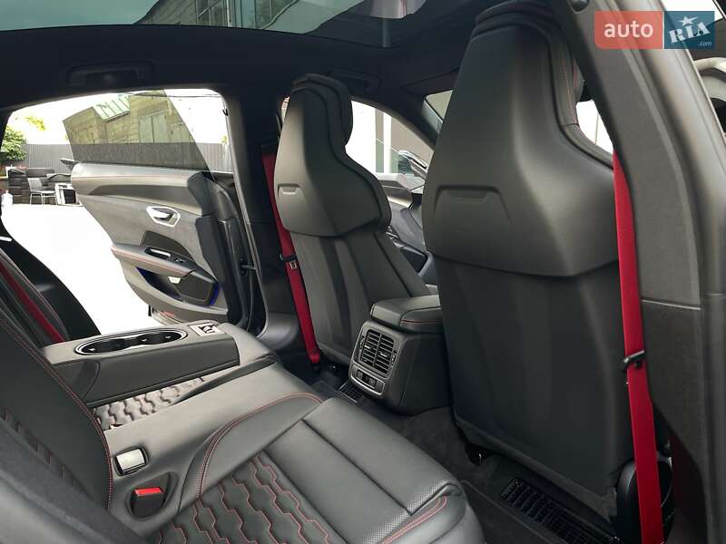 Audi RS e-tron GT 2022