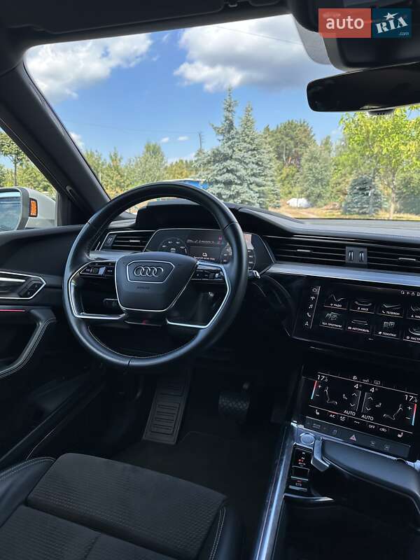 Audi-46