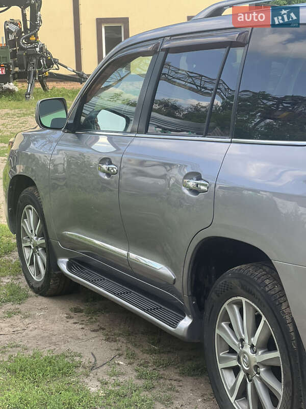 Lexus LX 2008