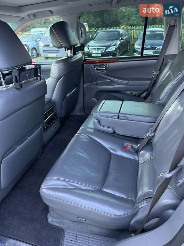Lexus LX 2008