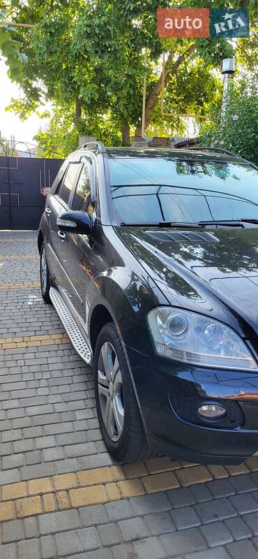 Mercedes-Benz M-Class 2007