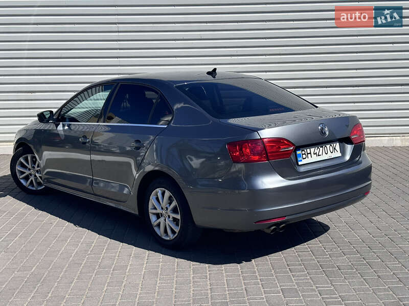 Volkswagen Jetta 2013