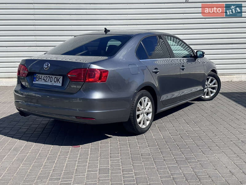 Volkswagen Jetta 2013