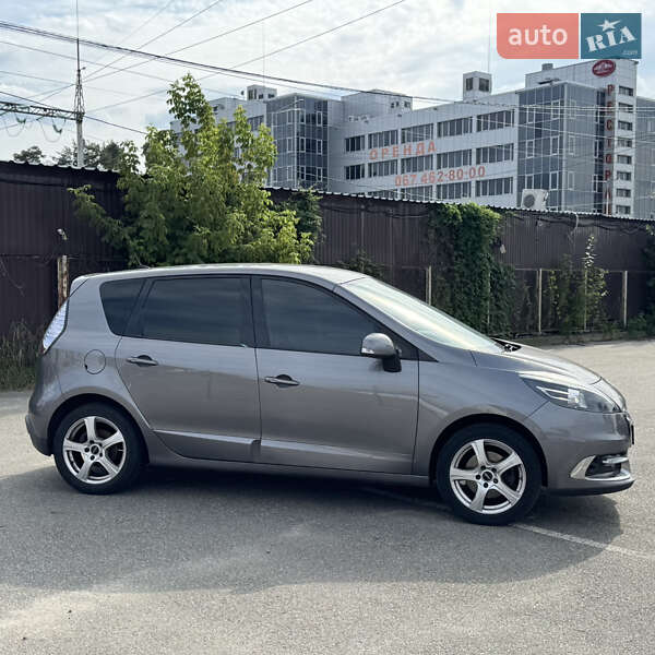 Renault Scenic 2012