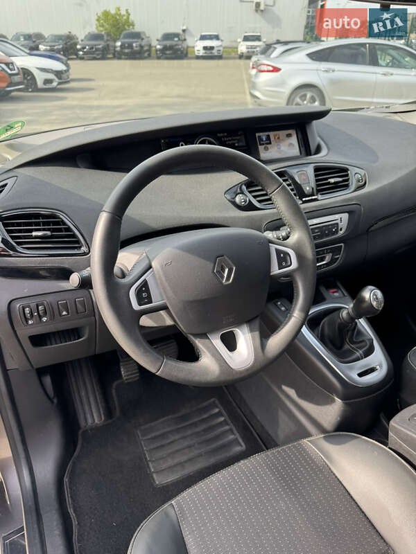 Renault Scenic 2012