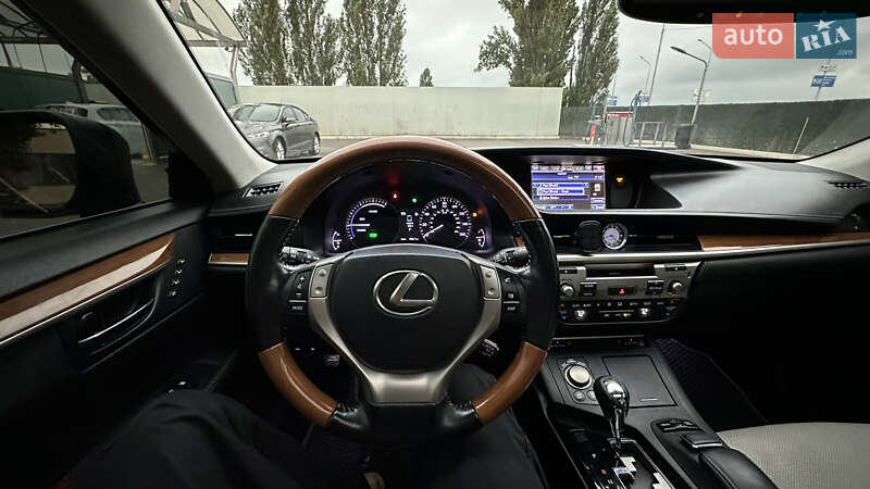 Lexus ES 2014