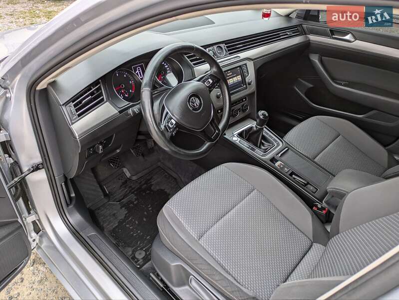 Volkswagen Passat 2016