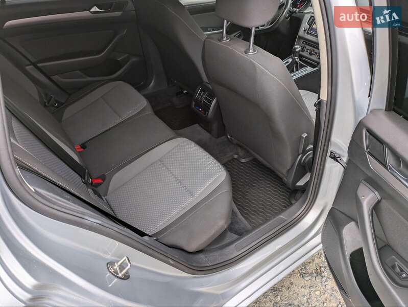 Volkswagen Passat 2016