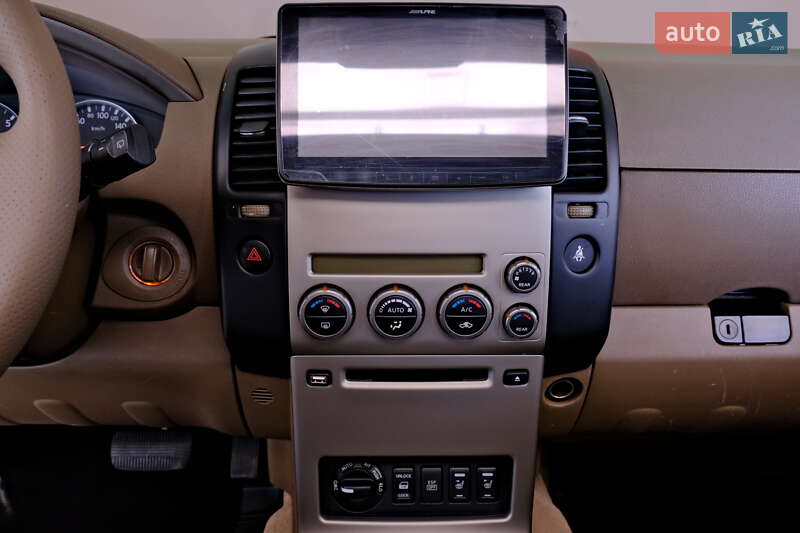 Nissan Pathfinder 2008