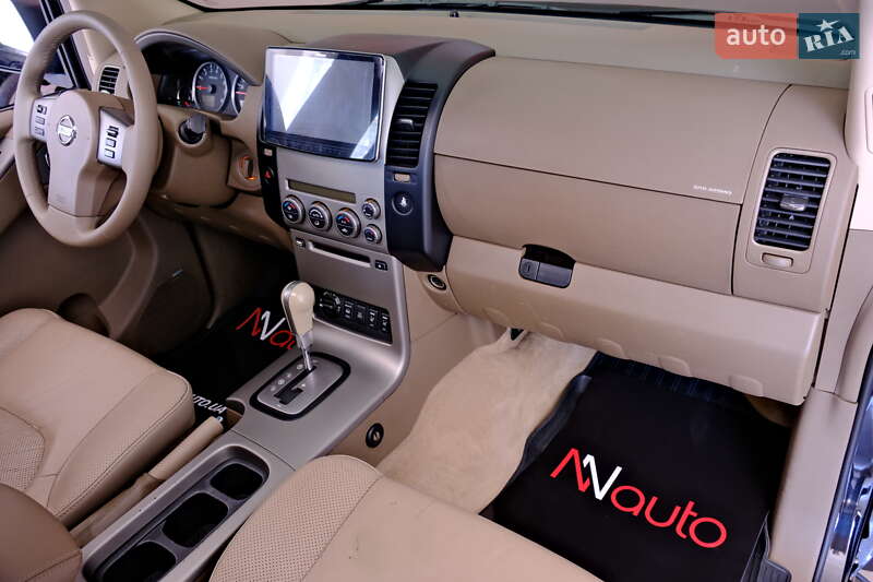 Nissan Pathfinder 2008