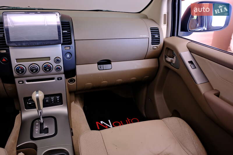 Nissan Pathfinder 2008