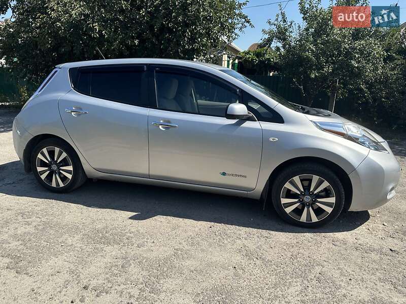 Nissan Leaf 2014