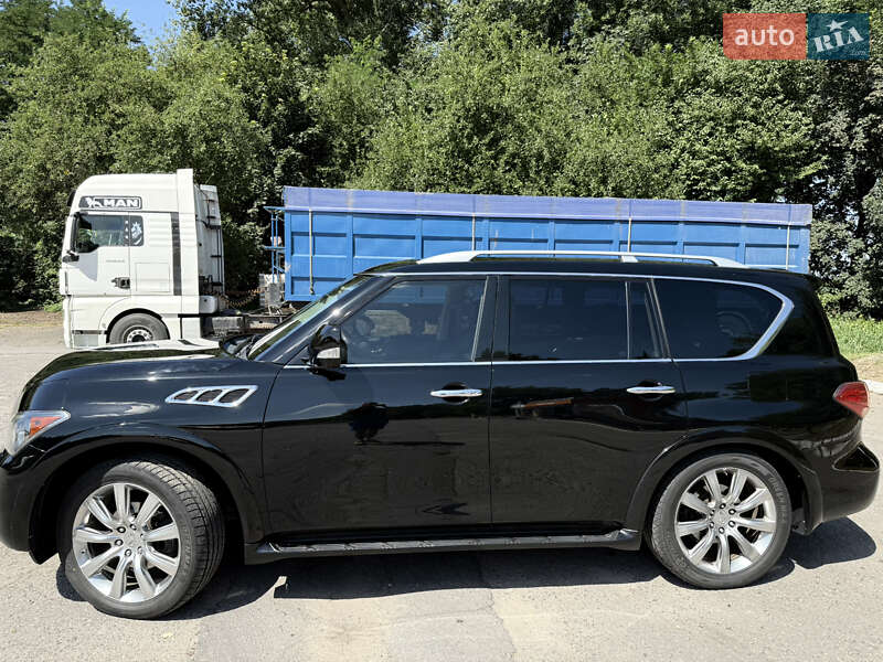 Infiniti QX56 2011