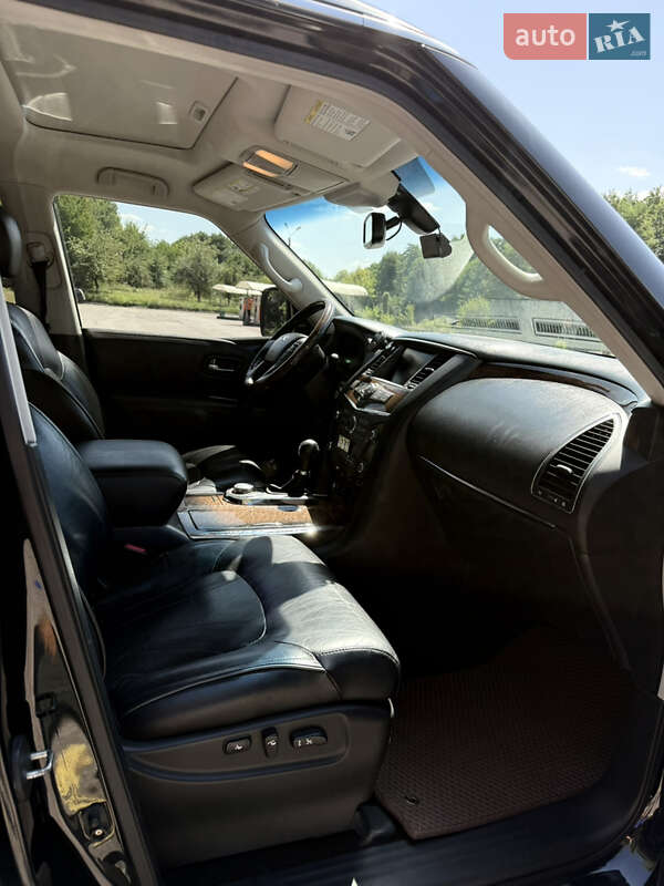 Infiniti QX56 2011
