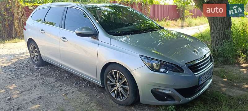 Peugeot 308 2015