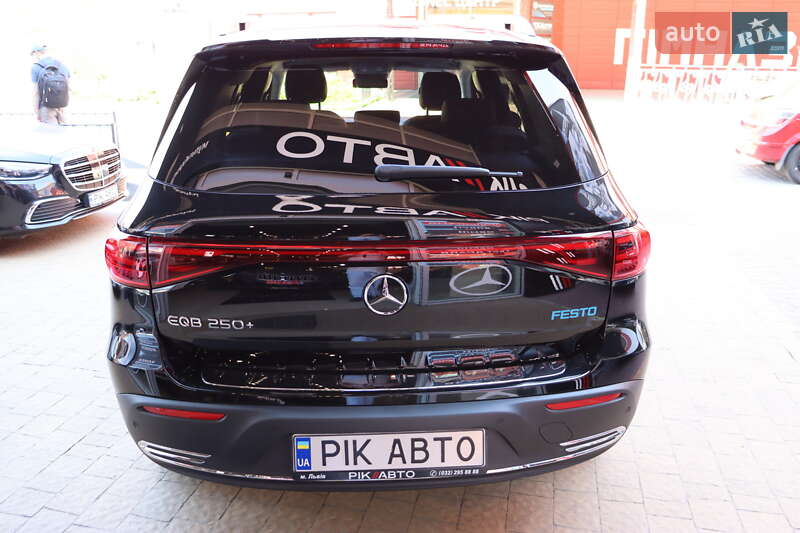 Mercedes-Benz EQB 2024