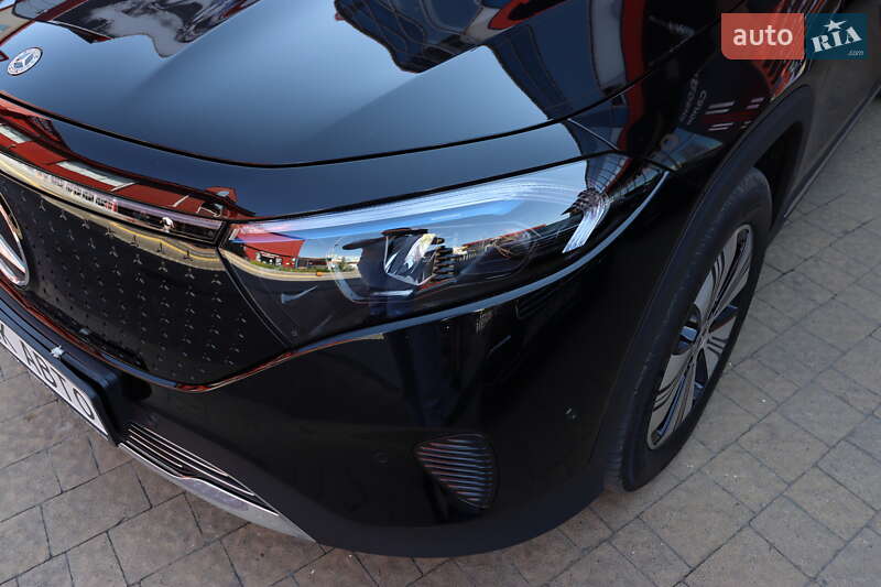 Mercedes-Benz EQB 2024