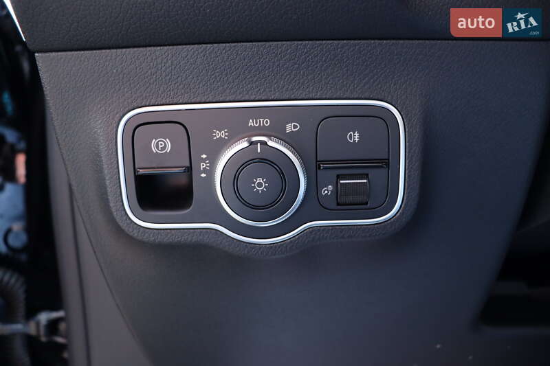 Mercedes-Benz EQB 2024