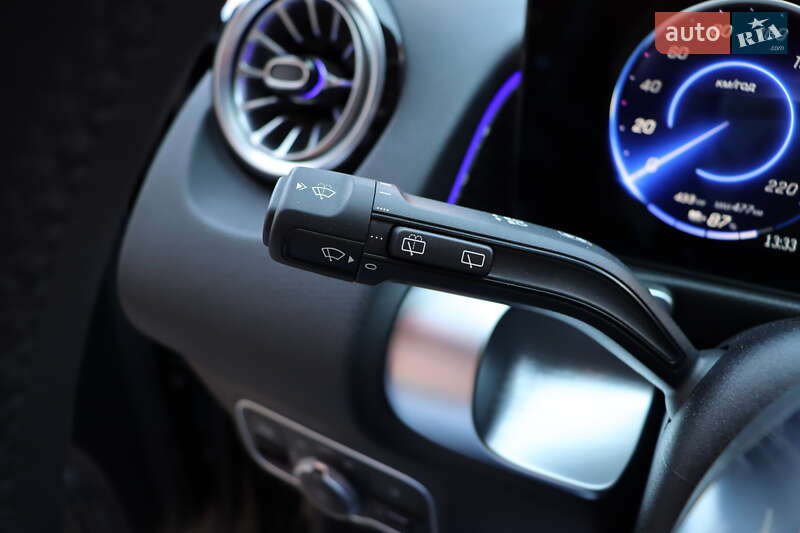 Mercedes-Benz EQB 2024