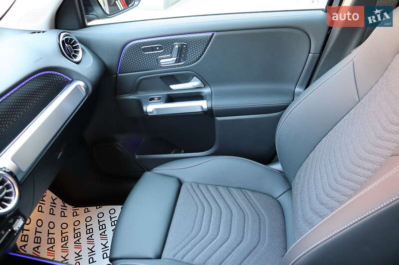 Mercedes-Benz EQB 2024