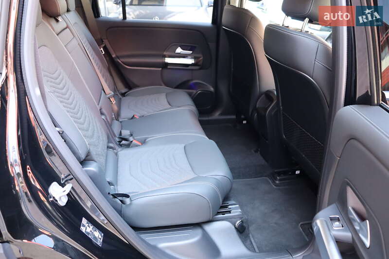 Mercedes-Benz EQB 2024