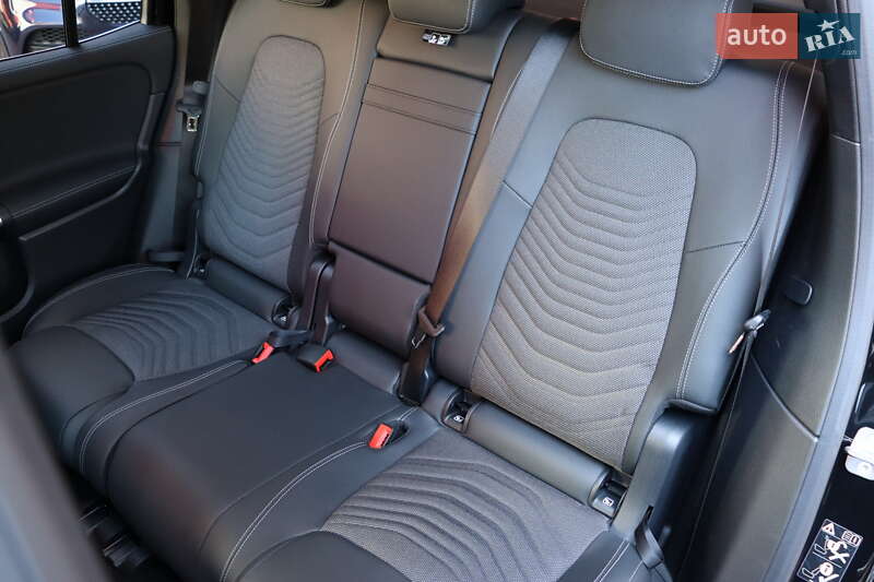 Mercedes-Benz EQB 2024