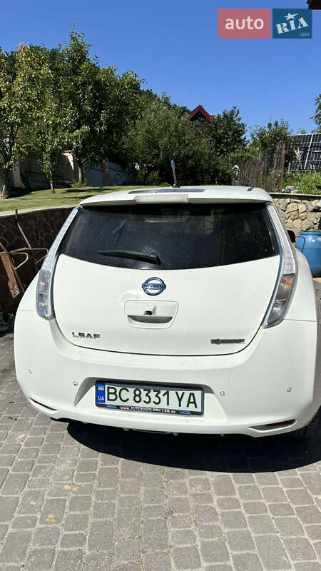Nissan Leaf 2014