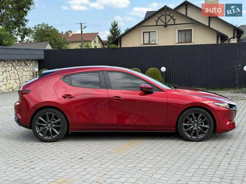 Mazda 3 2019