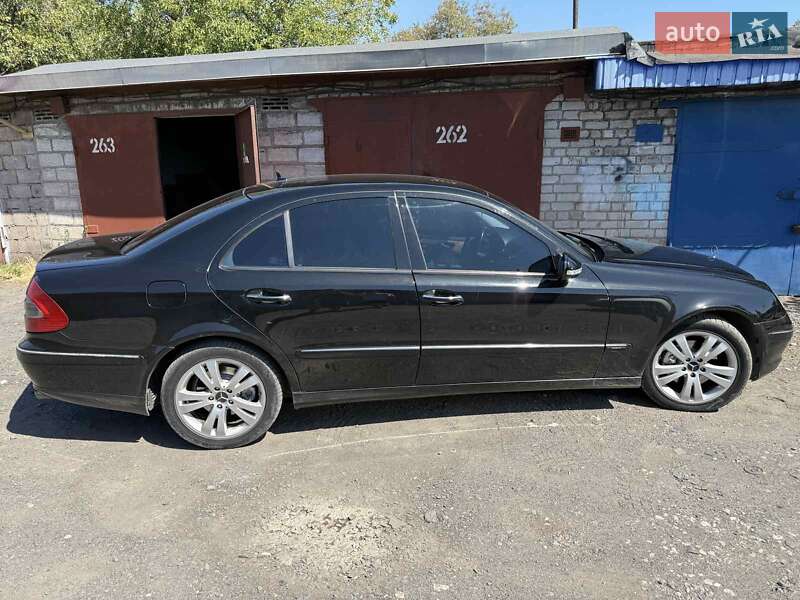Mercedes-Benz E-Class 2008