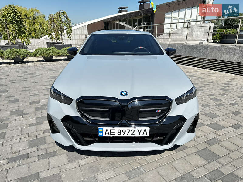 BMW i5 2023