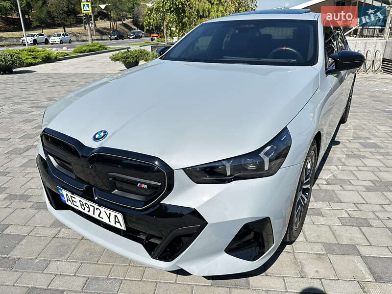 BMW i5 2023