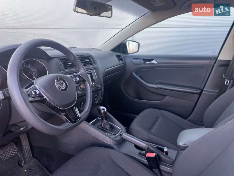Volkswagen Jetta 2016