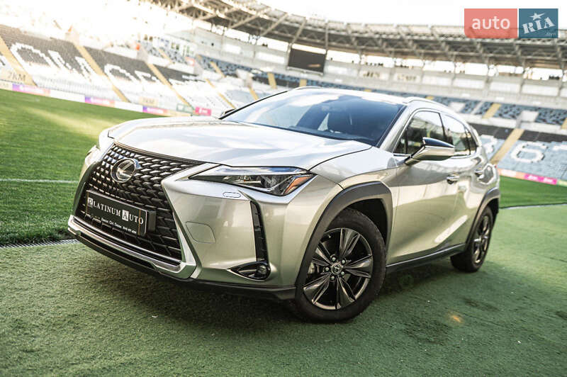 Lexus-20