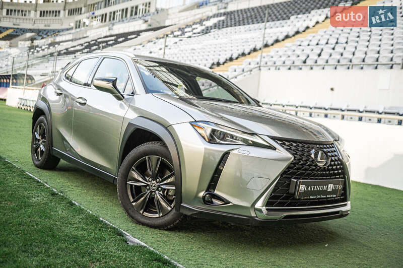 Lexus-17