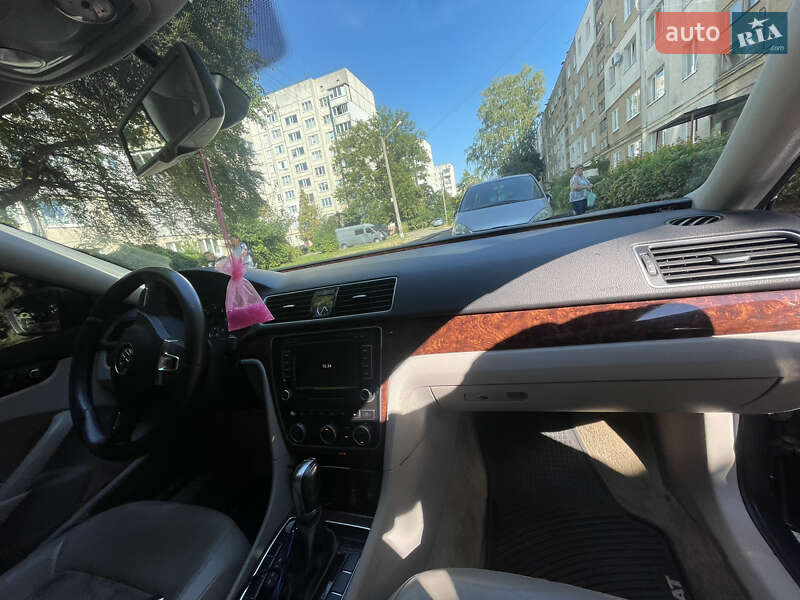 Volkswagen Passat 2013