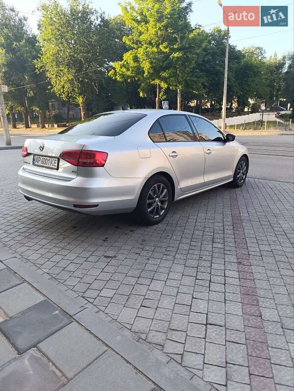 Volkswagen Jetta 2015