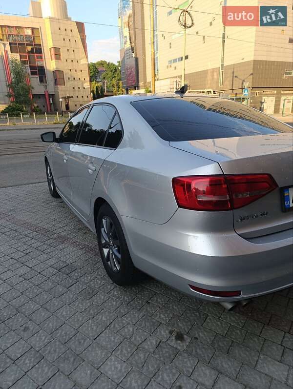 Volkswagen Jetta 2015