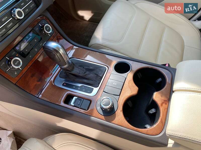 Volkswagen Touareg 2011