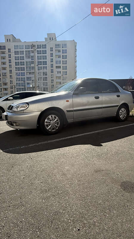 Daewoo-8