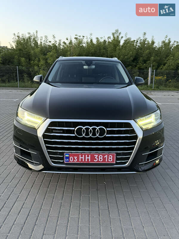Audi Q7 2016