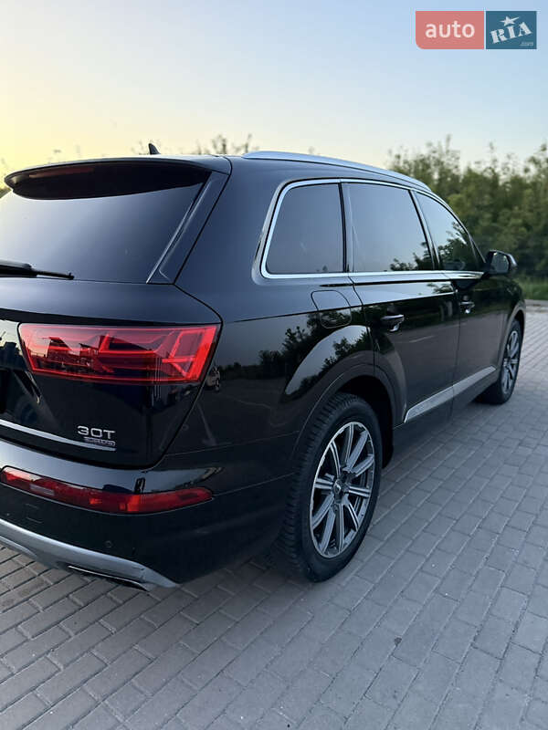 Audi Q7 2016