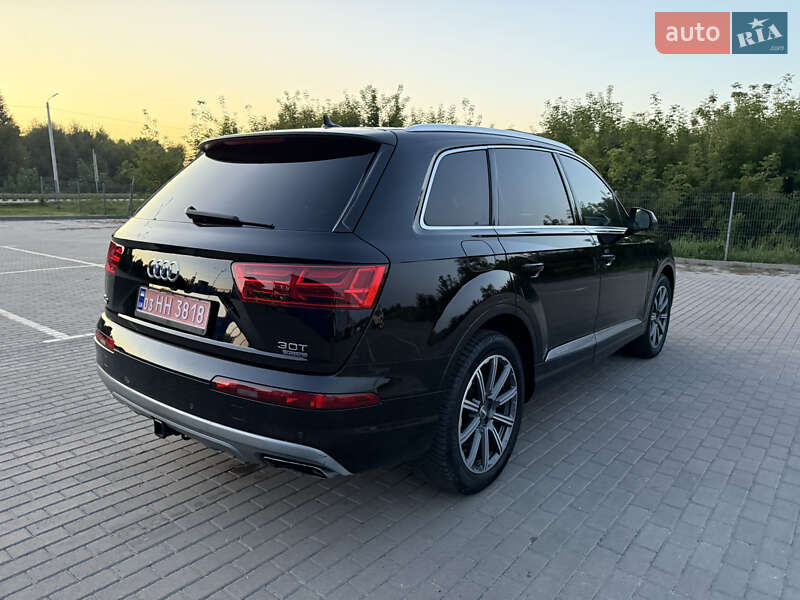 Audi Q7 2016